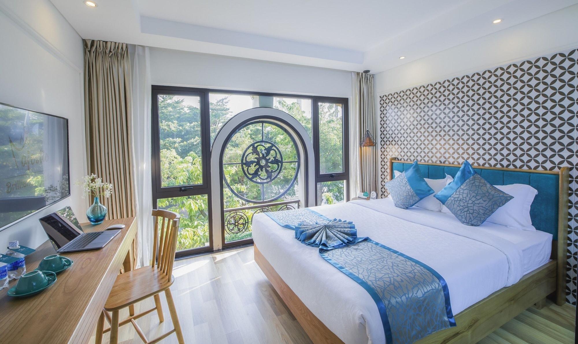 Capital O 781 Brilliant Majestic Hotel Danang Exterior photo
